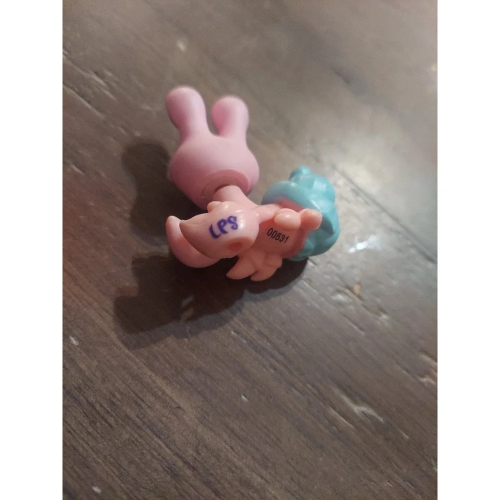 Littlest‎ Pet Shop LPS #1403 Hermit Crab Pink With Blue Eyes Preowned